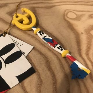 D23 Expo Disney Store Exclusive Mickey Mouse Key Limited Edition 2019