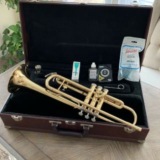 Vintage Holton T602 Trumpet With Case And 2x Mouthpiece And Accessories