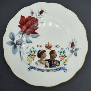 Plate Commemorating The Silver Jubilee Of Queen Elizabeth Ii Bone China England