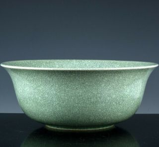 Large Chinese Longquan Celadon Crackle Glaze Porcelain Punch Centerpiece Bowl