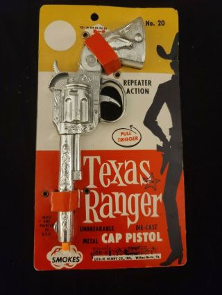 Vintage Leslie Henry Texas Ranger Cap Pistol Toy Gun On Card Nos