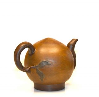 Chinese Mystery Fill From Bottom Yixing Zisha Purple Clay Ceramic Peach Teapot