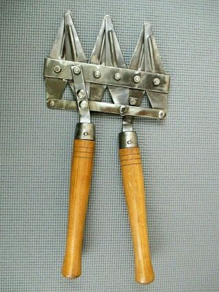 Vintage Garden Hand Hedge Trimmer 6 - Blade Triple Cutting Pruning Clipper Shears