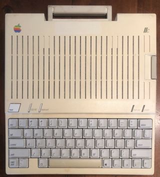 Vintage Apple Iic A2s4000 With Upgraded Custom Alps Keyboard (disk Drive)
