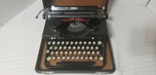 Vintage 1933 Royal Model P Portable Typewriter W/ Case & Key P333101