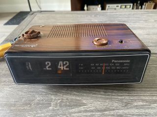 Vintage Panasonic Rc - 6030 Flip Clock Radio Faux Wood Grain Brown