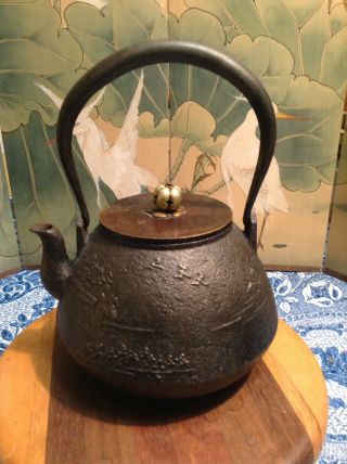 Antique Japanese Tetsubin Iron Teapot Kettle