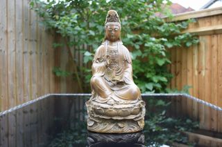CHINESE BRONZE FIGURE OF GUANYIN MARKS XUANDE 2