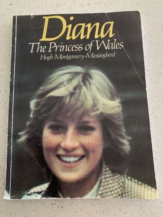 Diana The Princess Of Wales,  Hugh Montgomery - Massingberd.  Vintage Book,  1982.