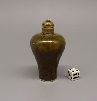 Antique Chinese Tea Dust Glaze Porcelain Snuff Bottle Kangxi Mark