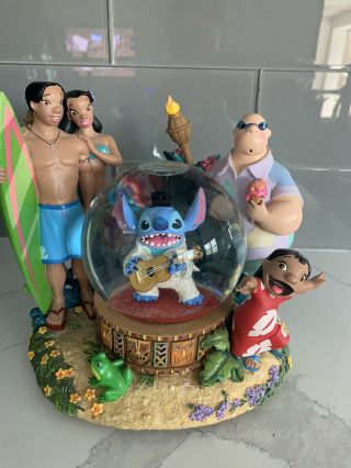 Disney Snow Globe: Lilo And Stitch And Family