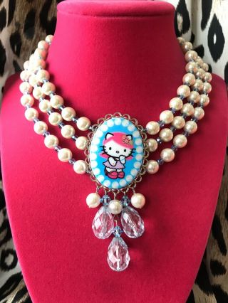Tarina Tarantino Vintage Pink Head Hello Kitty Pearl Swarovski Choker Necklace