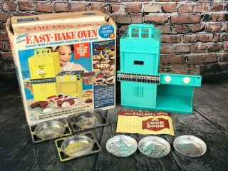 Vintage 1969 Kenner Easy Bake Oven Turquoise W/ Box 1960 