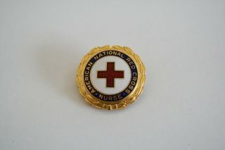Vintage American National Red Cross Arc Nurse Enamel Lapel Pin Gold Tone 232752