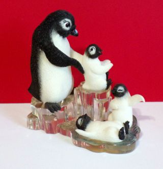 Hamilton A Little Nudge Polar Playmates Artic Escapades Penguin Figurine