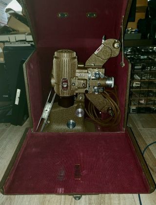 Vintage Bell & Howell Filmo Diplomat 16mm Projector W/ Case Design 173 Model A