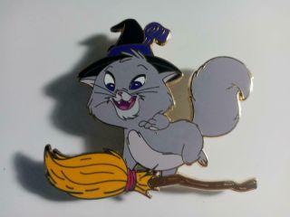 Disney Pin Le Dssh Cat On A Broom,  Yzma Halloween Jumbo