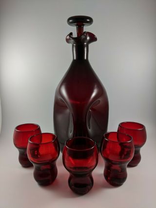 Vntg Blenko Art Glass Mid Century Ruby Red Pinch Decanter & 5 Matching Glasses