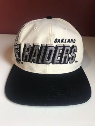Vintage White Sports Specialties Oakland Raiders Shadow Snapback Hat Cap