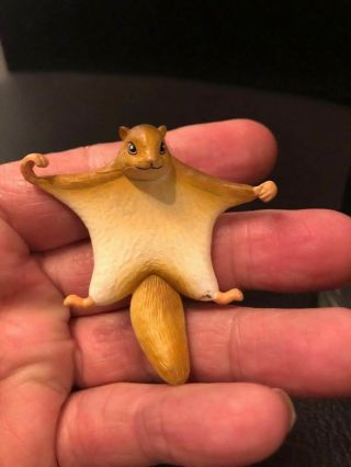 Toys Spirits Cling Animal Mascot Flying Squirrel Gashapon Pvc Mini Figure Model