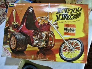 Vintage 49 Year Old Revell 1/8th Scale Evil Iron Triumph 3 Wheel Trike Chooper