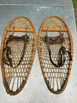 Vtg Bear Paws Snowshoes 26x11 