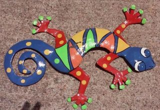 Hand Painted Hanging Metal Art Gecko,  12 Inches Wide