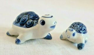 Vintage Delft Set Of 2 Ceramic Turtles Miniature Collectible Figurine Blue White