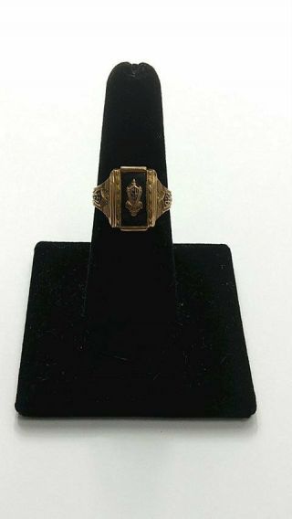 Vintage 10k Yellow Gold 1942 Class Ring Size 6.  5