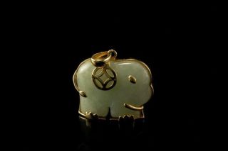 Vintage Chinese Green Jade 14k Gold Elephant Pendant A803