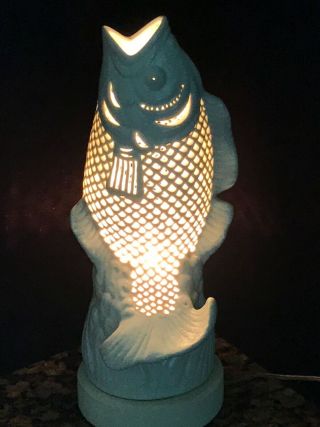 Mid Century Blanc De Chine Fish Lamp 16.  5” Nr