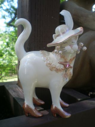 Whimsiclay Amy Lacombe Cat Figurine Steeping Out In Style Feather In Hat Isadora