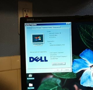 Vintage Dell Latitude Cpx Laptop running both Windows XP and Windows 98 3