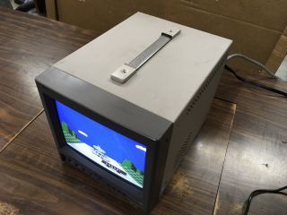 JVC TM - 910SU 9” Vintage CRT Gaming Monitor PVM Production Year 1998 3