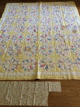Vintage Feed Sack Quilt Dresden Plate Pattern Hand - Quilted,  Extra Fabric