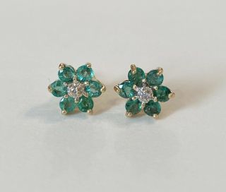 Vintage 14k Yellow Gold Emerald & Diamond Flower Floral Stud Post Earrings