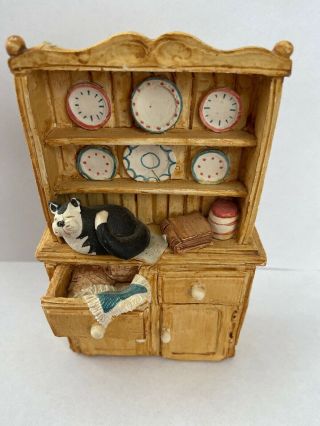 Vintage Color Box Cat: Peter Fagan " Welsh Dresser " Collectable Figurine Scottish