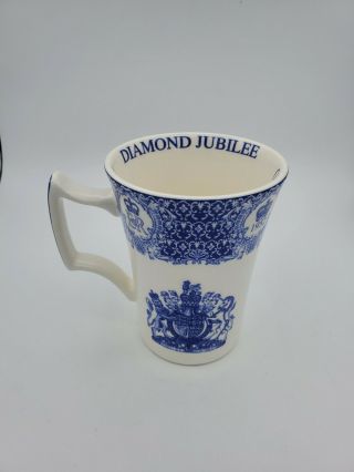 Queen Elizabeth Ii Diamond Jubilee 2012 Mug Fine China Blue White 4.  5  T