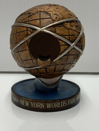 1964 - 1965 York World’s Fair Ceramic Globe Unisphere Ashtray Very Rare