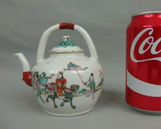 Antique Chinese Porcelain Teapot Tea Pot W Figures Early 20th C.