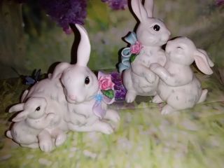 Figurines Bunnies Set Of Two With Mama And Baby Porcelain Hallmark