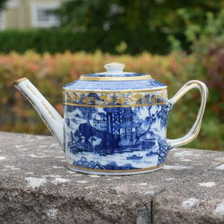 18th Century Chinese Export Blue & White Teapot Qianlong Period