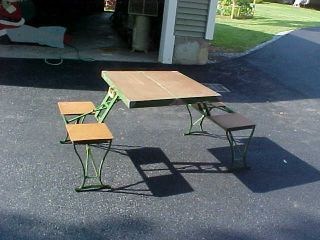 Vintage Green Handy Folding Picnic Table And Chair Set Milwaukee Stamping Co