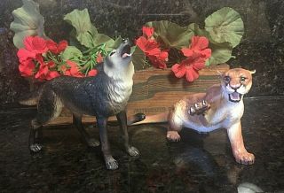 Breyer Cougar Mountain Lion & Howling Wolf