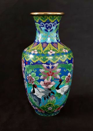 Vintage Chinese Cloisonne Cranes Vase 8.  25 "