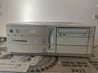 Vintage Gateway 2000 P5 - 100 Desktop Pentium In With Minor Scuffs