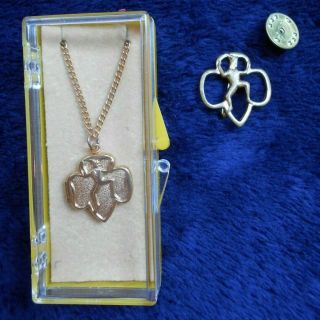 1960s Girl Scout Brownie Elf Trefoil Locket Gold Toned Necklace W/orig Box & Pin