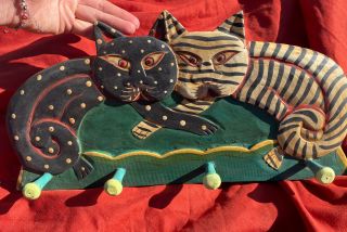 Vintage 2 Cats Hand Crafted Wood Carved Coat/wall Rack 4 Pegs 15.  5” X 7.  5”