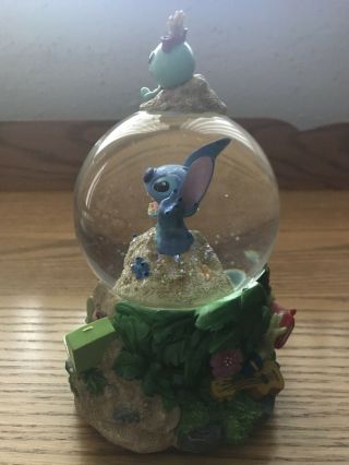 Disney Lilo And Stitch Musical Snow Globe Scrump 2