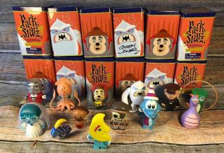 Park Starz Series 1 Vinylmation - Complete Set Of 12 (with Chaser)